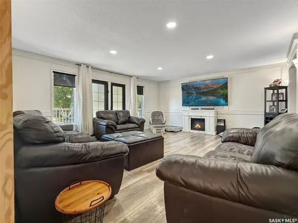 Swift Current, SK S9H 2A5,1311 JUBILEE DRIVE