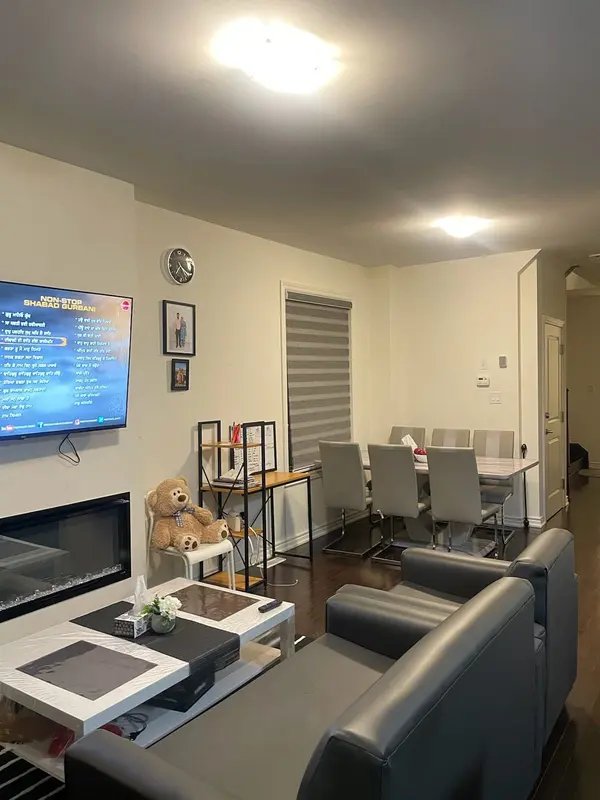 Brampton, ON L7A 5A6,25 Truffle CT