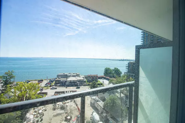 Burlington, ON L7R 0G9,370 Martha ST #904