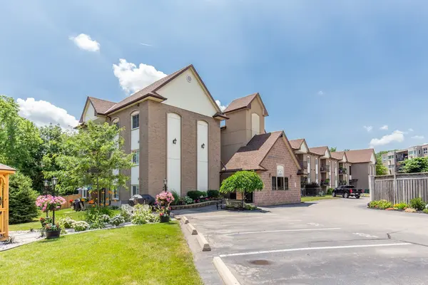 20 John ST #110, Grimsby, ON L3M 1X5