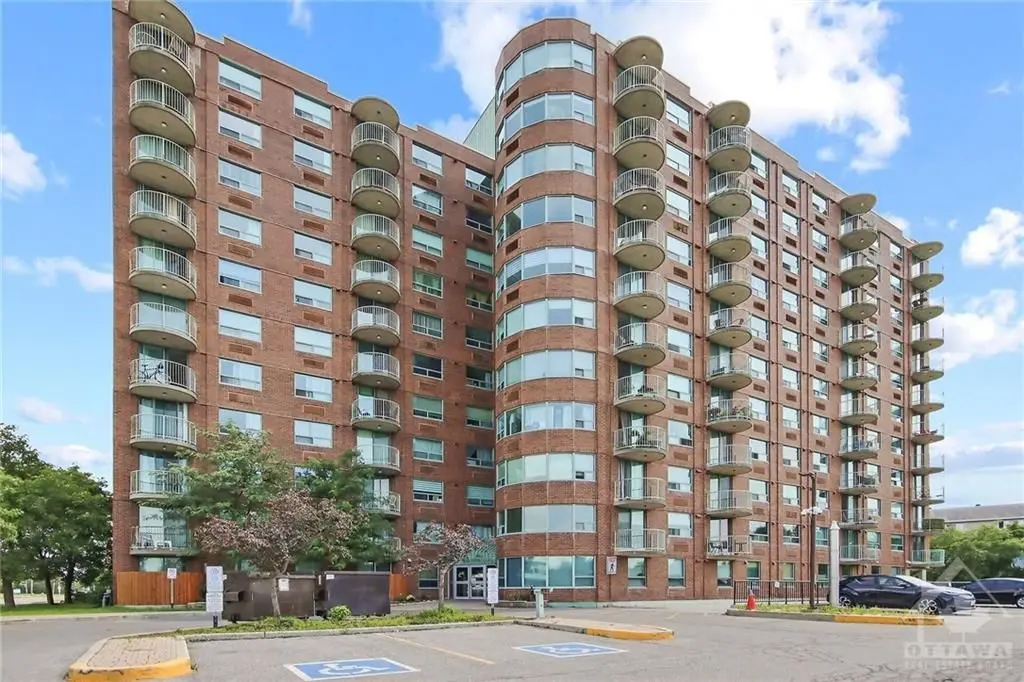 Hunt Club - South Keys And Area, ON K1V 6A5,1440 HERON RD #708