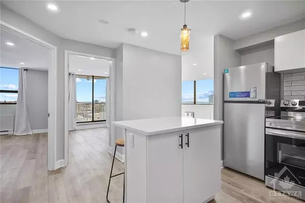 Hunt Club - South Keys And Area, ON K1V 6A5,1440 HERON RD #708