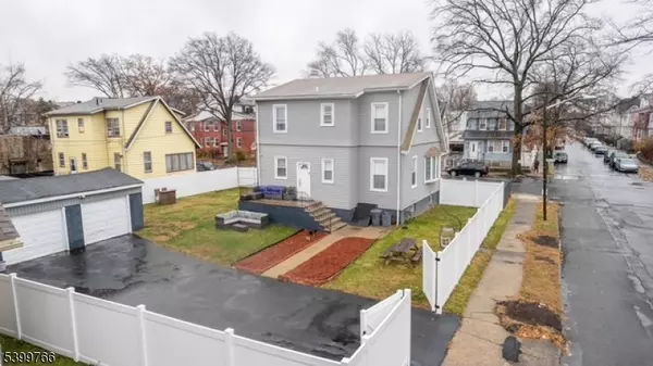 East Orange City, NJ 07018,8 Tremont Ave