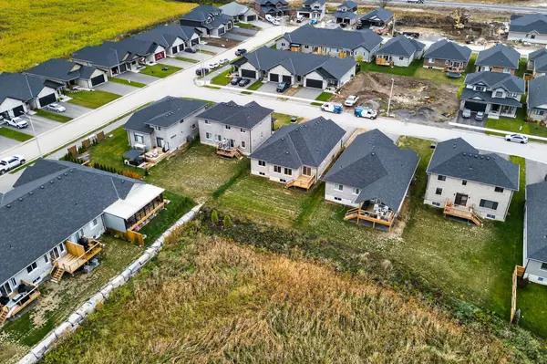 Belleville, ON K8N 0R7,6 Vaughn CT