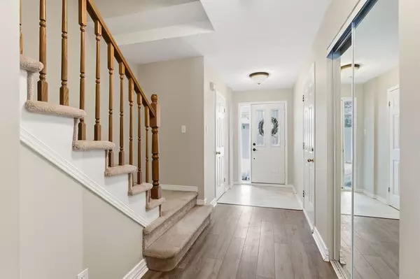 Kanata, ON K2M 2J1,34 Furlong CRES
