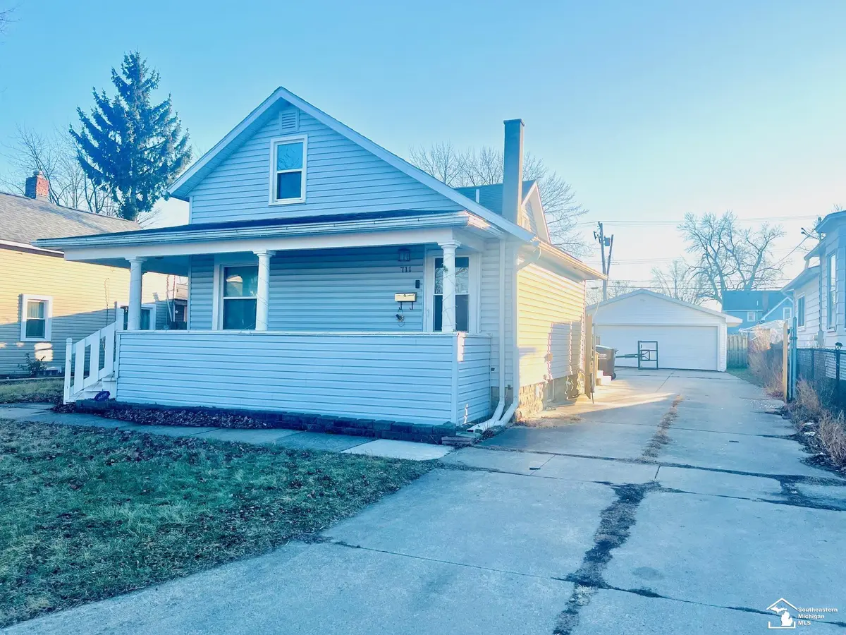 Monroe, MI 48161,711 W 5th ST