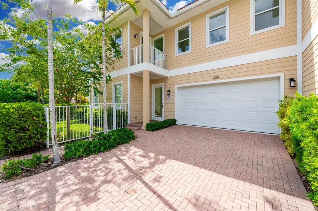 Fort Lauderdale, FL 33315,324 SW 14th Ct #324