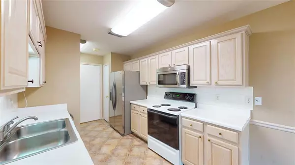 Tyler, TX 75703,5401 Hollytree Drive #1002