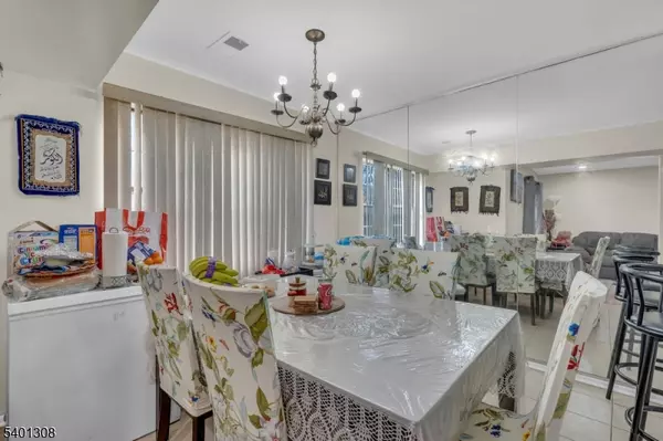 Woodbridge Twp., NJ 08830,603 Green Hollow Dr #603