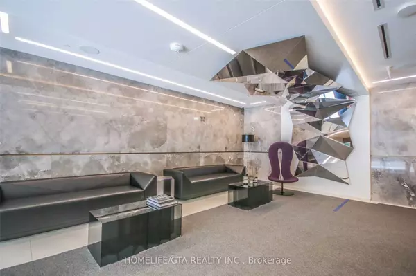 Toronto C01, ON M5T 1V9,50 McCaul ST #807