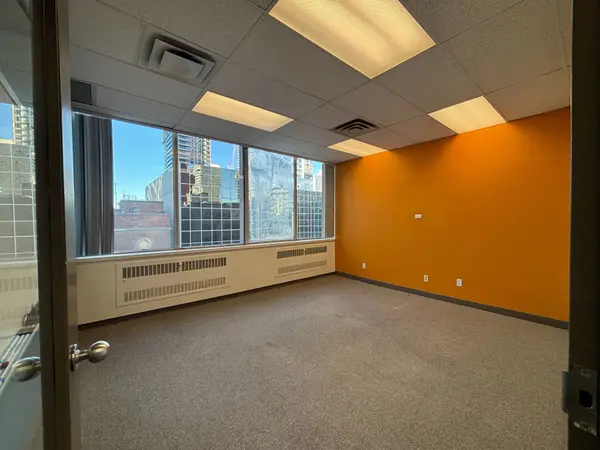 Toronto C10, ON M4P 1G8,55 Eglinton AVE E #701