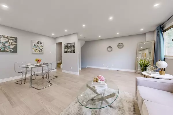 Toronto C15, ON M2H 2T2,10 Townsend RD