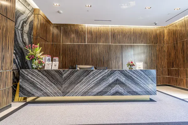 Toronto C04, ON M4N 0A5,3018 Yonge ST #612