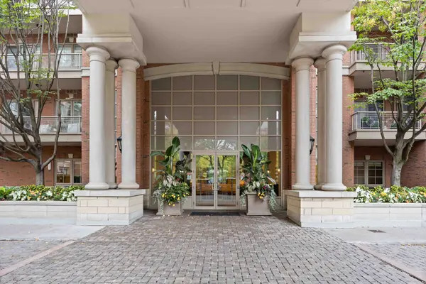 Toronto C12, ON M4G 0A1,20 Burkebrook PL #212