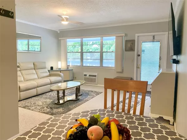 16 Newport Crescent A #16A, Deerfield Beach, FL 33442