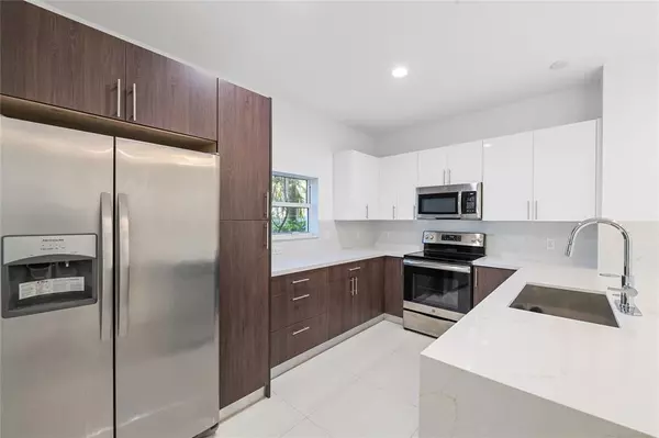 Fort Lauderdale, FL 33315,324 SW 14th Ct #324