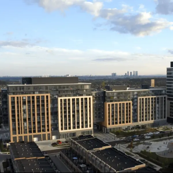 100 Eagle Rock WAY #822, Vaughan, ON L6A 5B9