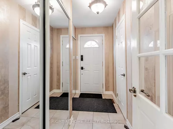 Vaughan, ON L4K 2E1,7 Point O'Woods DR #Lower