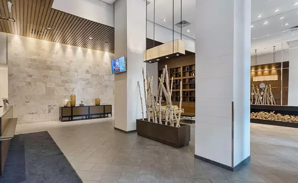 Mississauga, ON L5B 4M8,4090 Living Arts DR #1604