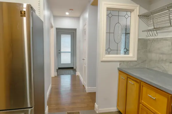 Mississauga, ON L5M 2A3,83 Hammond RD