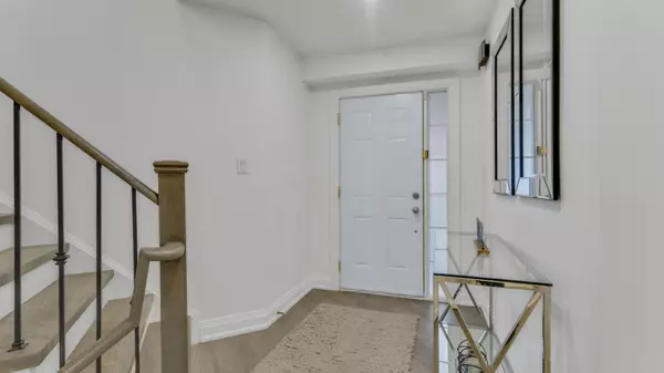 Mississauga, ON L5N 7H3,7159 Spyglass CRES