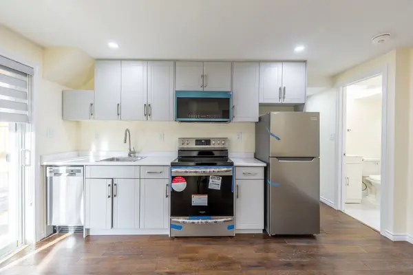 Milton, ON L9T 7E7,841 Magnolia TER