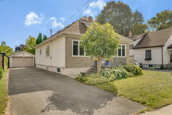 Niagara Falls, ON L2E 5Z2,6440 Crawford ST