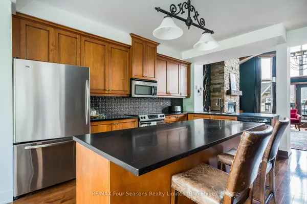 Blue Mountains, ON L9Y 0B6,106 Venture BLVD