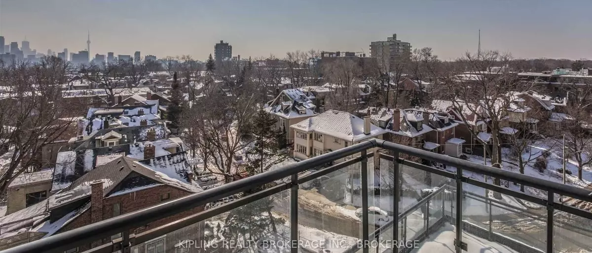 Toronto C02, ON M4V 0A2,101 St Clair AVE W #1804