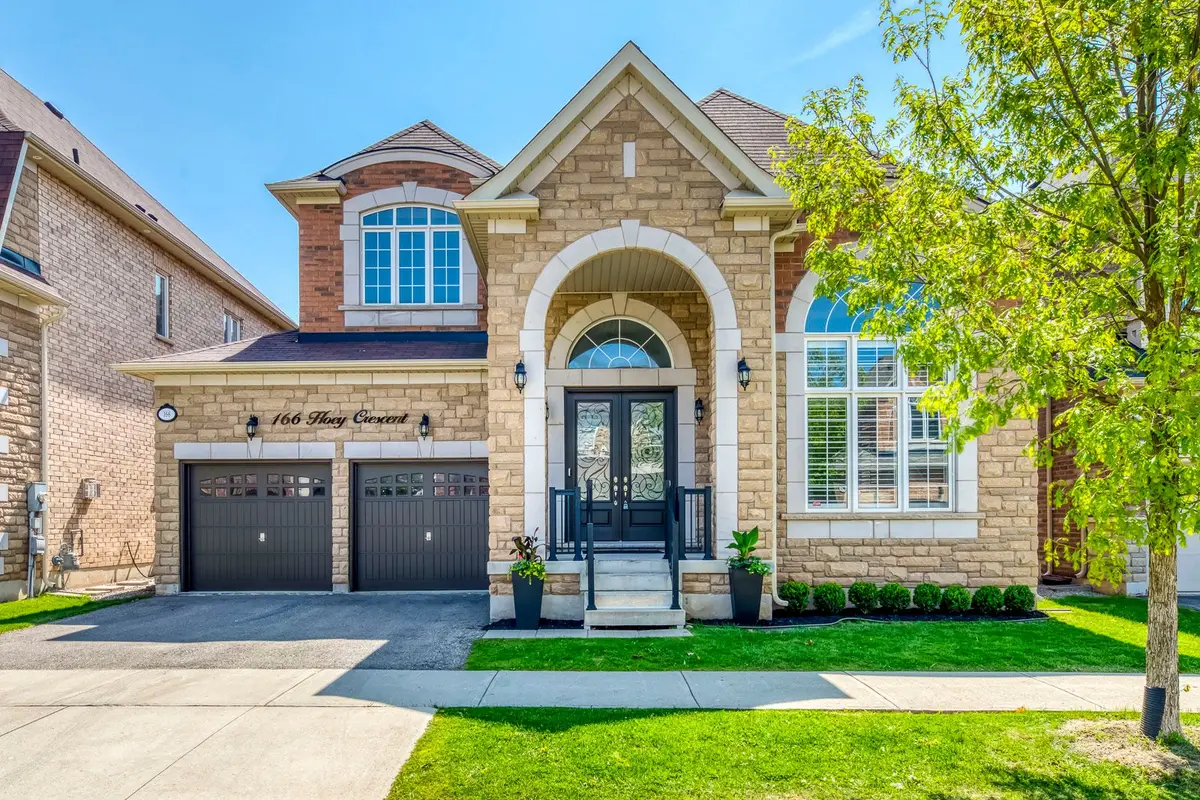 Oakville, ON L6M 0X1,166 Hoey CRES