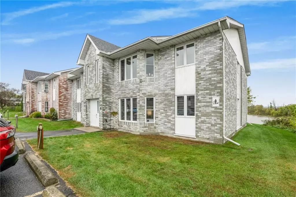 Alfred And Plantagenet, ON K0B 1L0,185 DU COMTE RD #201A