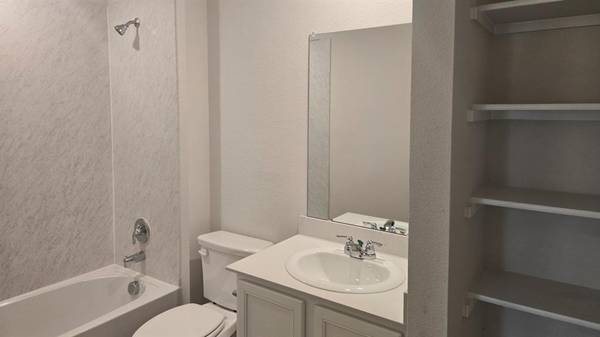 904 Jefferson Way, Sherman, TX 75090