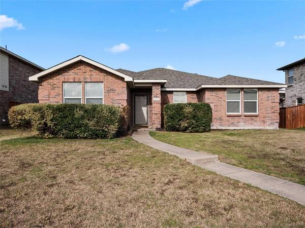1021 Badger Run, Lancaster, TX 75134