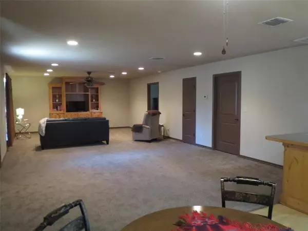 Paradise, TX 76073,1271 County Road 3555