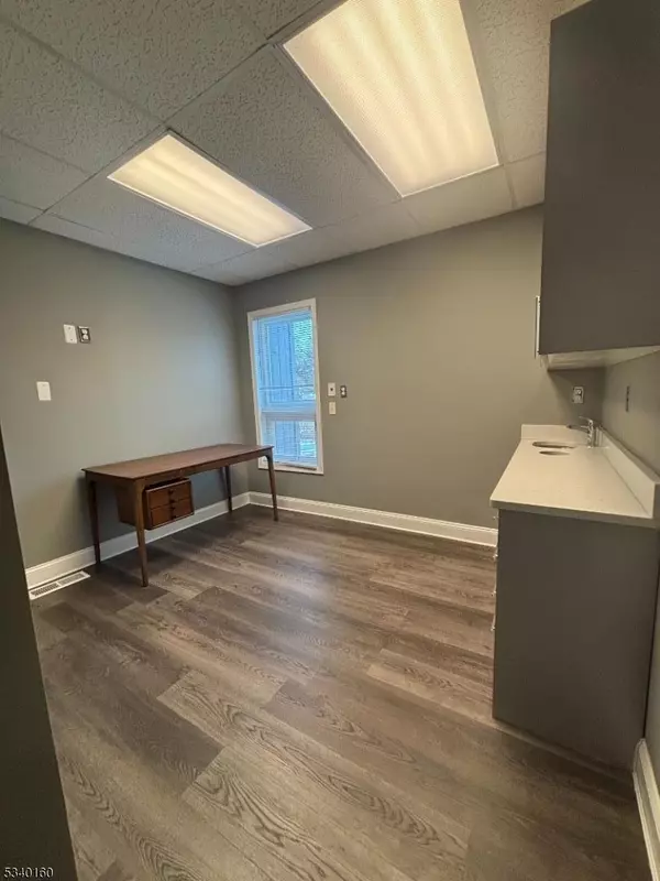 Piscataway Twp., NJ 08854,216 Stelton Rd