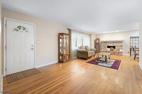 Branchburg Twp., NJ 08876,212 County Line Rd