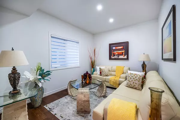 Clarington, ON L1C 7C9,10 Thomas Bird ST