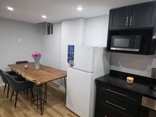 Toronto E07, ON M1V 3C9,9 Boxdene AVE