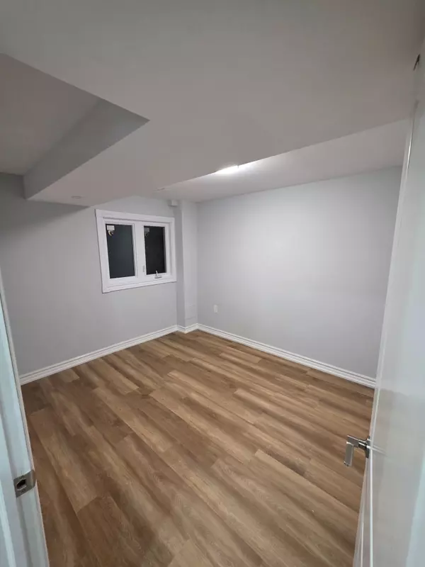 Toronto E07, ON M1V 3C9,9 Boxdene AVE