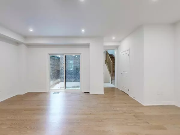 Whitby, ON L1P 0H6,237 Coronation RD