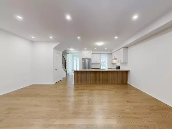 Whitby, ON L1P 0H6,237 Coronation RD