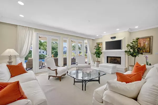 Fort Lauderdale, FL 33301,519 ROYAL PLAZA DR