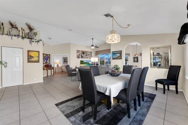 Weston, FL 33331,4017 Sapphire Ln