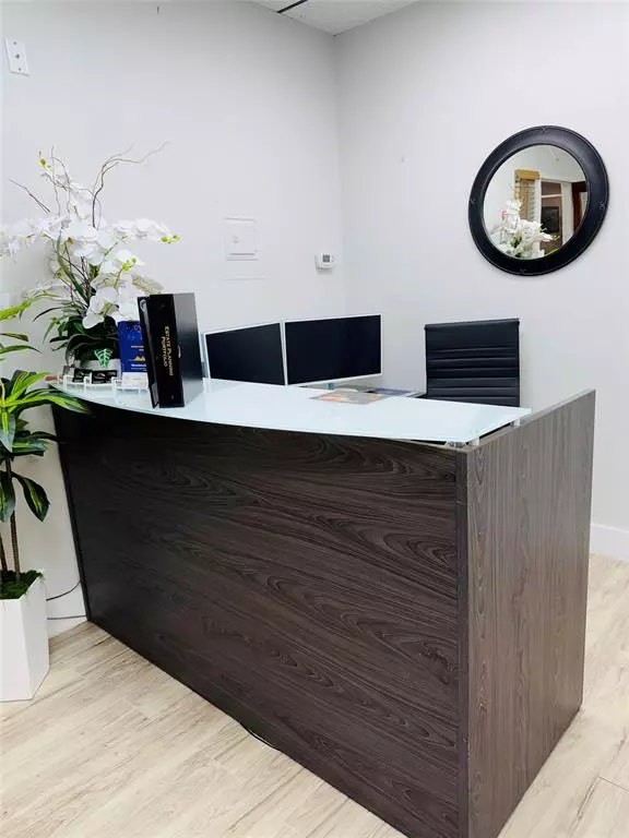 Lauderhill, FL 33351,4925 N University Dr #22-A