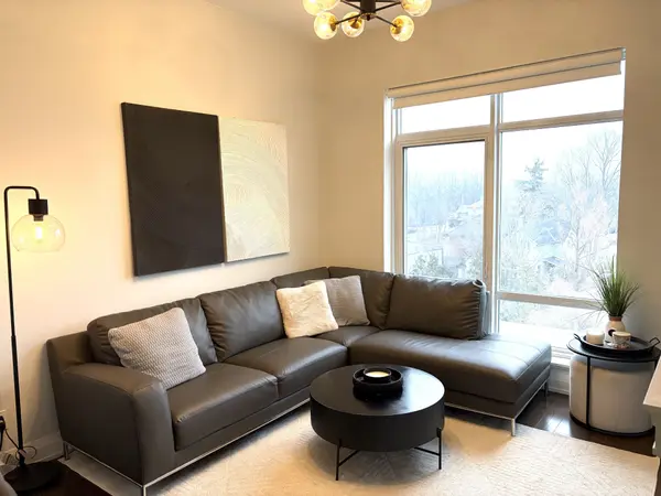 Aurora, ON L4G 1N6,15277 Yonge ST #415