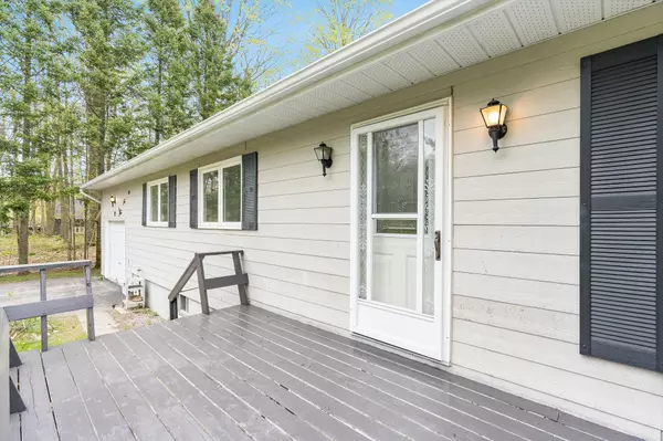 Tiny, ON L9M 0B2,19 Wakunda CRES