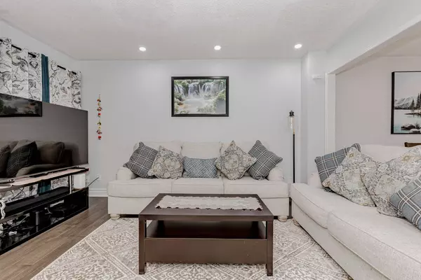 Brampton, ON L6V 4J2,36 Valonia DR