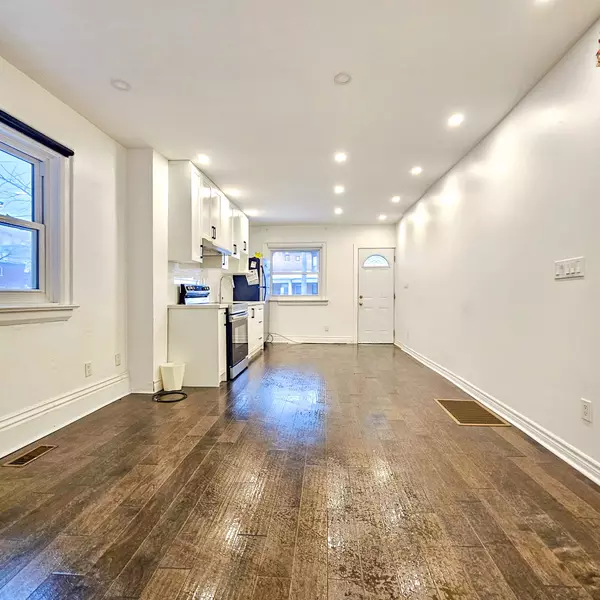 Toronto W03, ON M6N 1B7,1908 Davenport RD #1