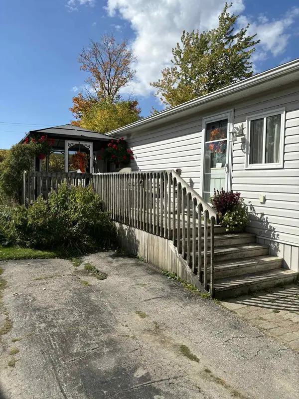 North Huron, ON N0G 2W0,35 Briarwood CRES