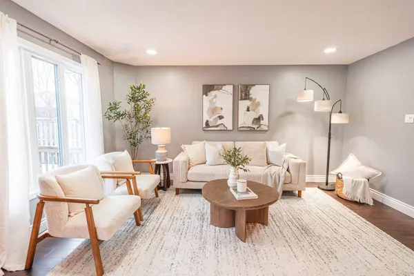 London East, ON N5V 4W4,42 Roman CRES